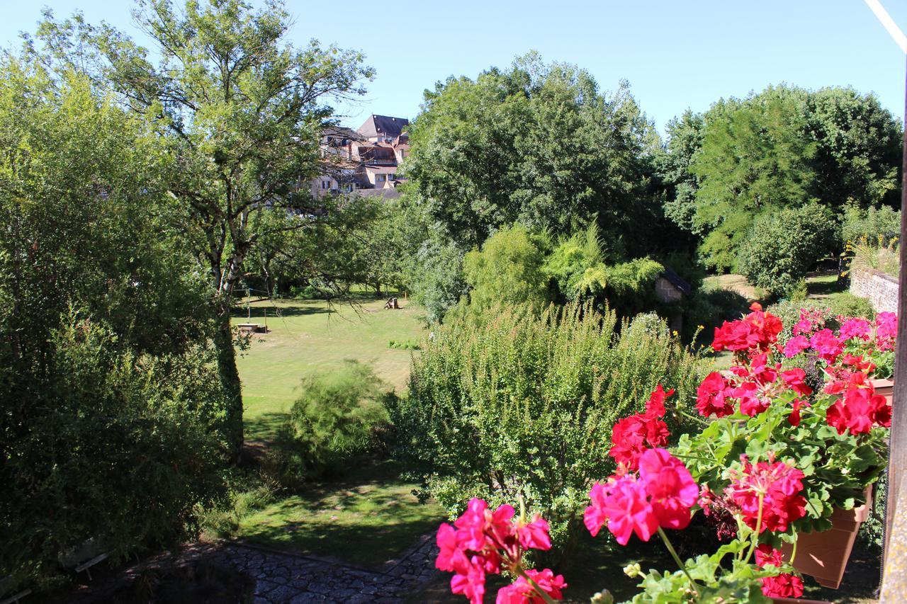 Bergerie Du Chateau - Lacapelle Marival Exterior photo